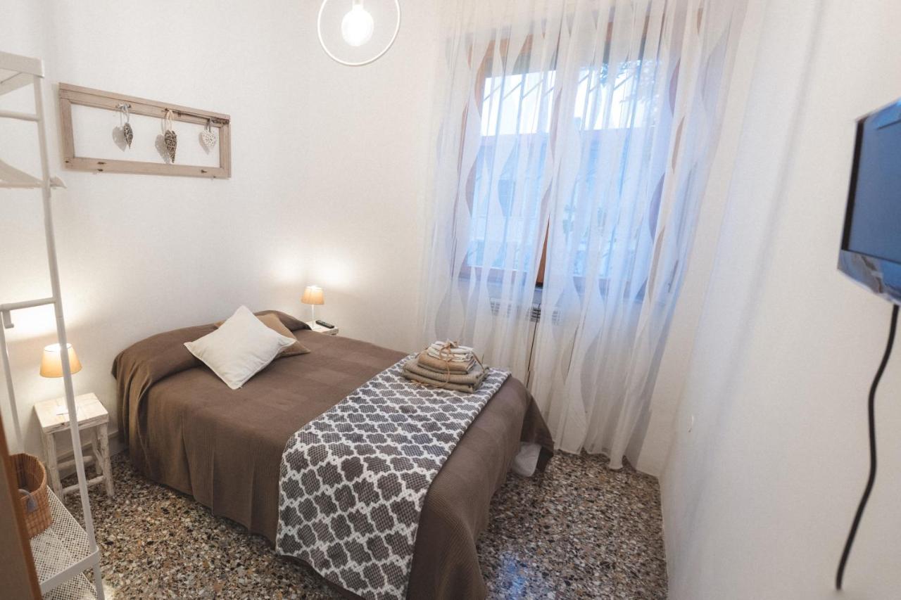 Accogliente Casa Livorno Bed & Breakfast Exterior photo