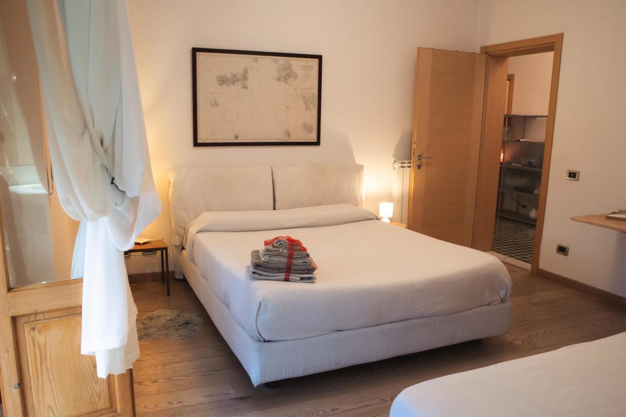 Accogliente Casa Livorno Bed & Breakfast Exterior photo