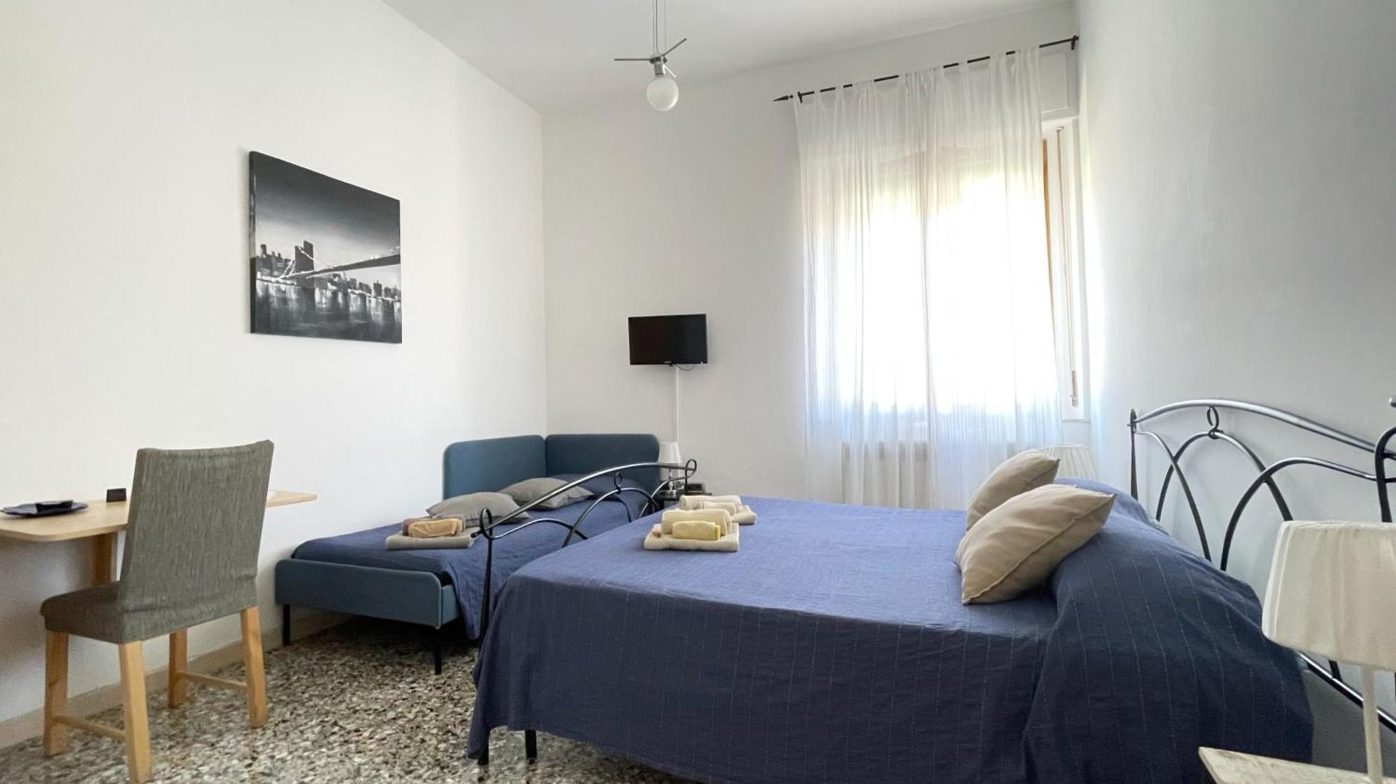 Accogliente Casa Livorno Bed & Breakfast Exterior photo